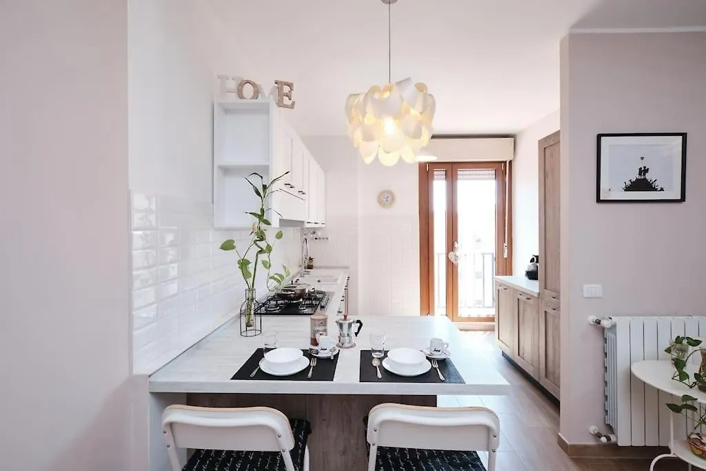 Porta Di Roma, Moderno Luminoso Con Wi-Fi E Ac Apartment 0*, Rome Italy