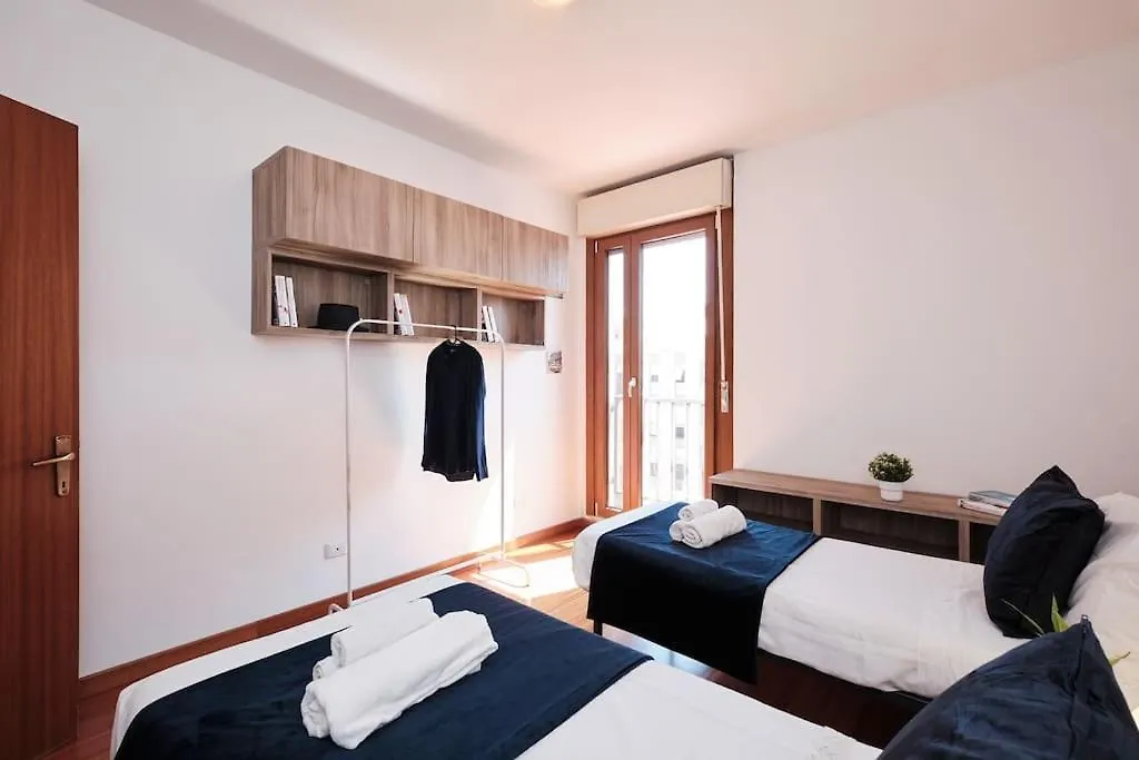 Porta Di Roma, Moderno Luminoso Con Wi-Fi E Ac Apartment  Rome