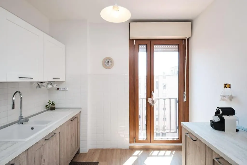 Porta Di Roma, Moderno Luminoso Con Wi-Fi E Ac Apartment  Rome