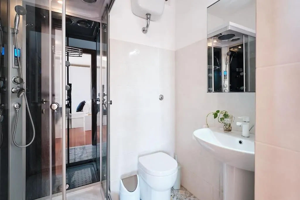 Porta Di Roma, Moderno Luminoso Con Wi-Fi E Ac Apartment 0*, Rome